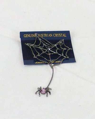 Spiderweb-brooch-pink-1